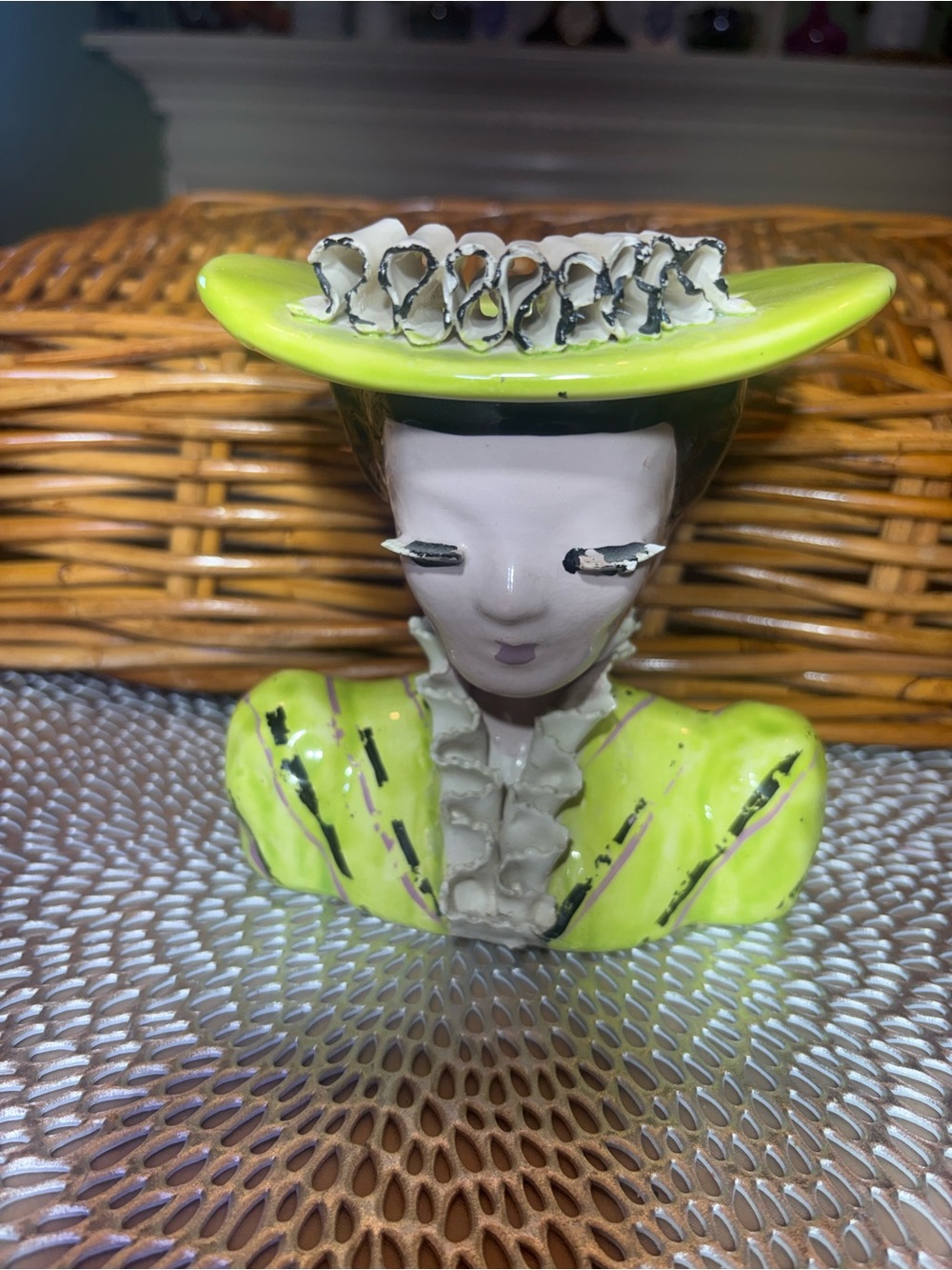 Ceramic Lady Vintage